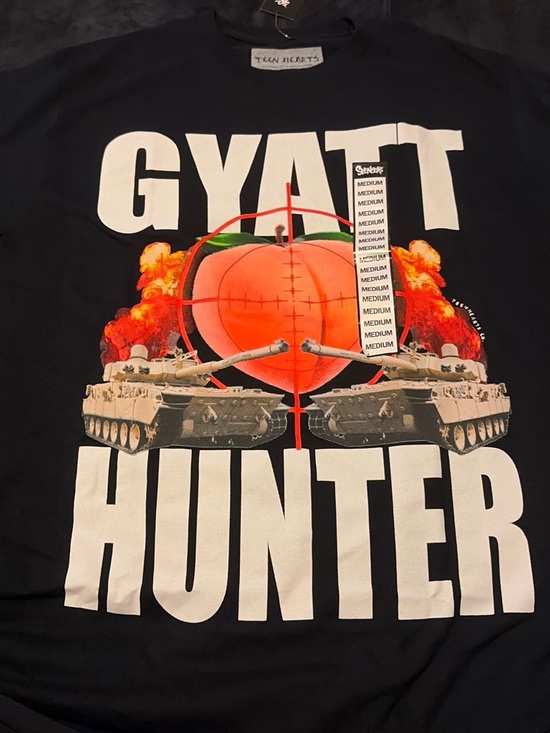 Other - GYAT HUNTER Graphic Tee with Peach Target